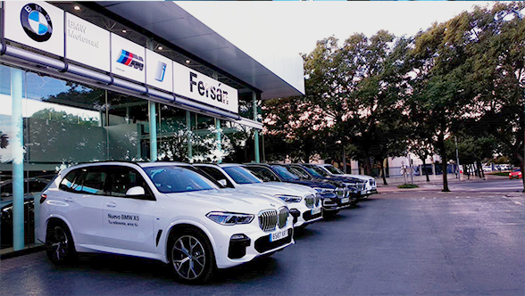 De ruta con el nuevo BMW X5 y los socios del Club Manero